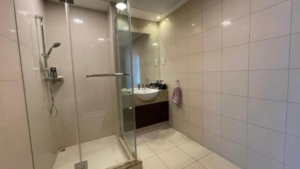 Luxurious one Bedroom with Balcony - Rose-1