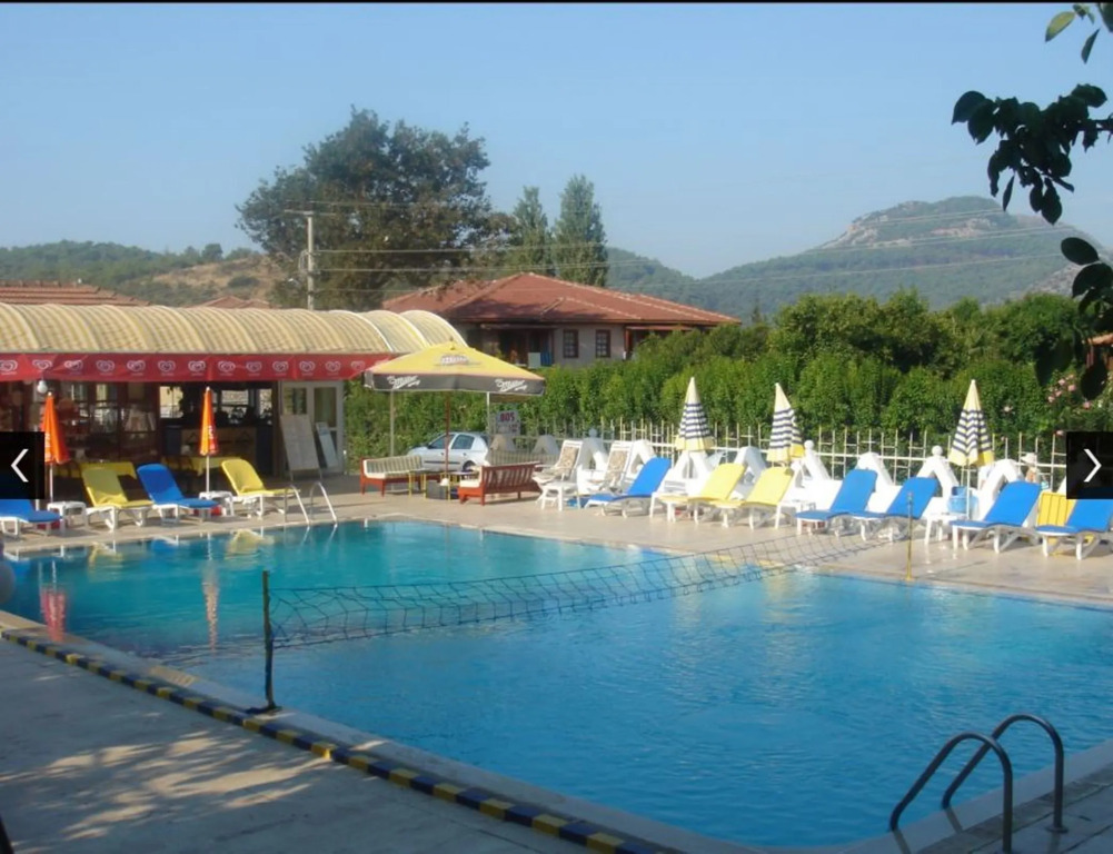 Happy Nur Hotel