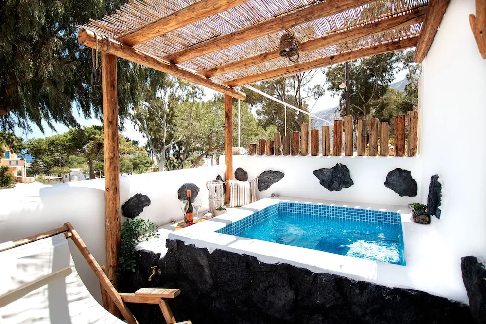 Asera Suites Near Kamari Beach