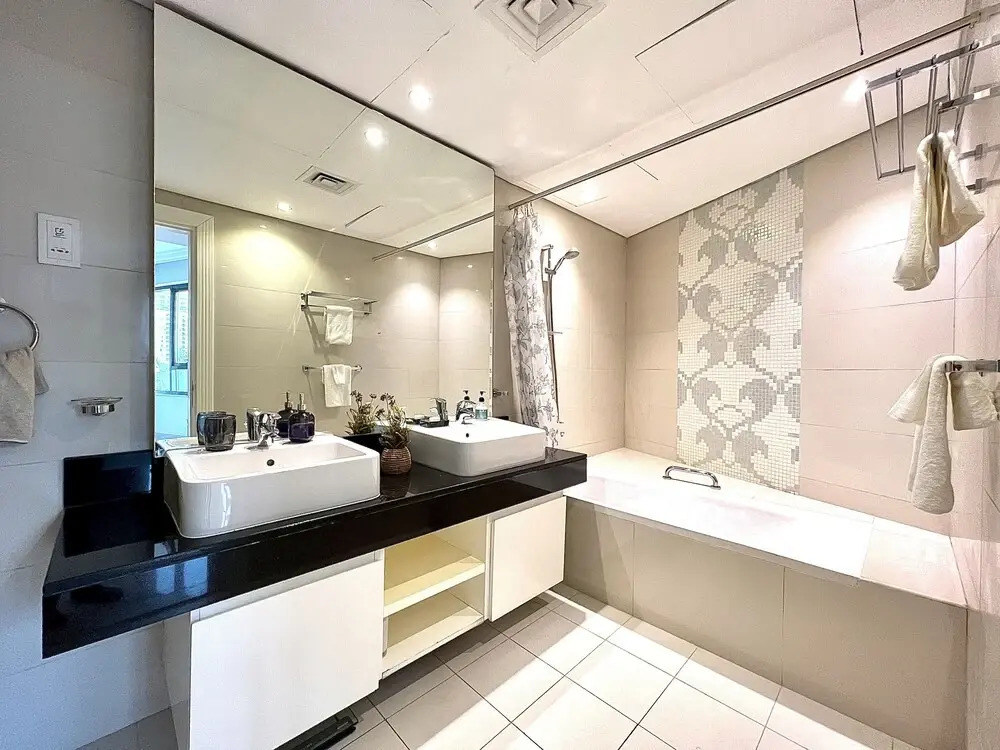 SuperHost - Apartment With Stunning Pool View in Business Bay