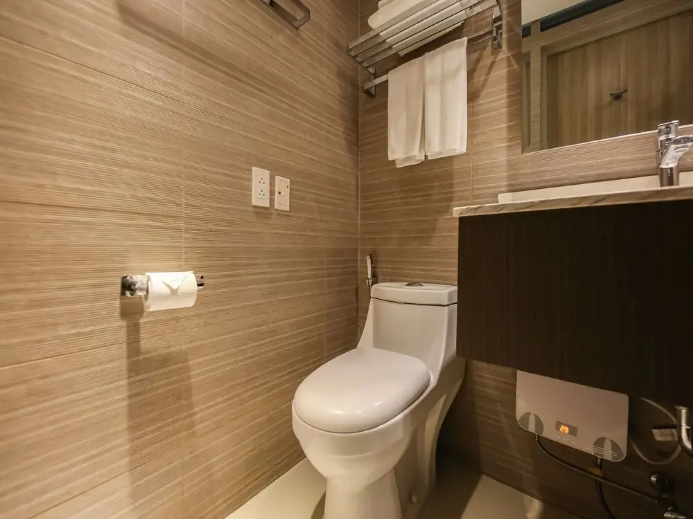 Capital O 804 The Residences at Bonifacio Civic Center