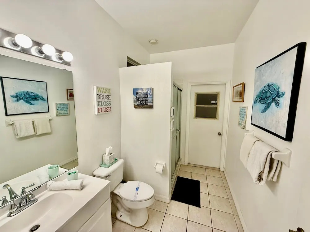 Grand Luxury Deluxe 4BR Pool Home Near Disney