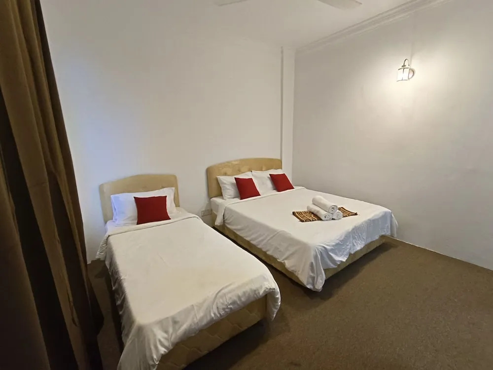OYO 90868 Oba Hotel
