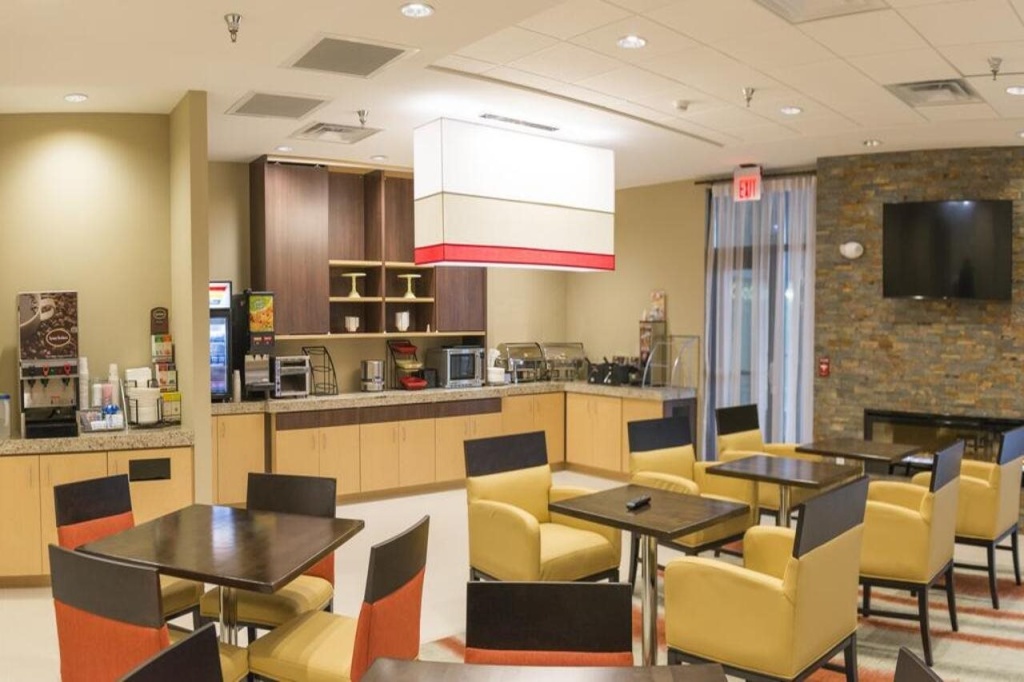 Hawthorn Suites by Wyndham Fargo