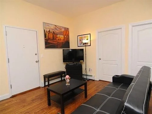 Uptown Central Deluxe