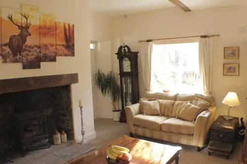 Llansabbath Country Farmhouse B&B