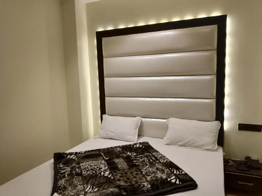 Hotel Star Inn
