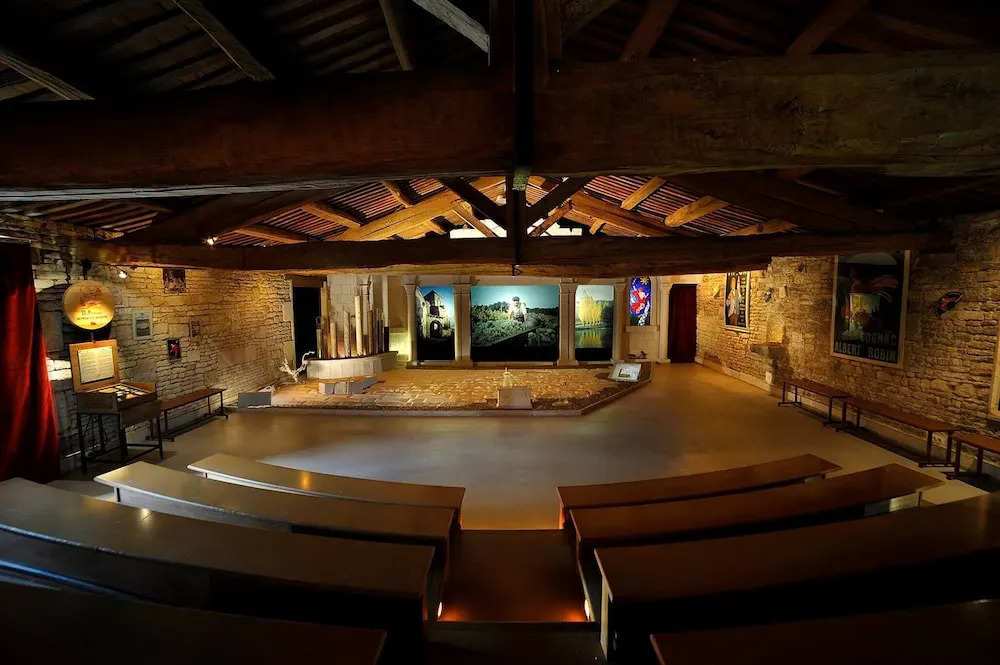 Le Logis Des Bessons