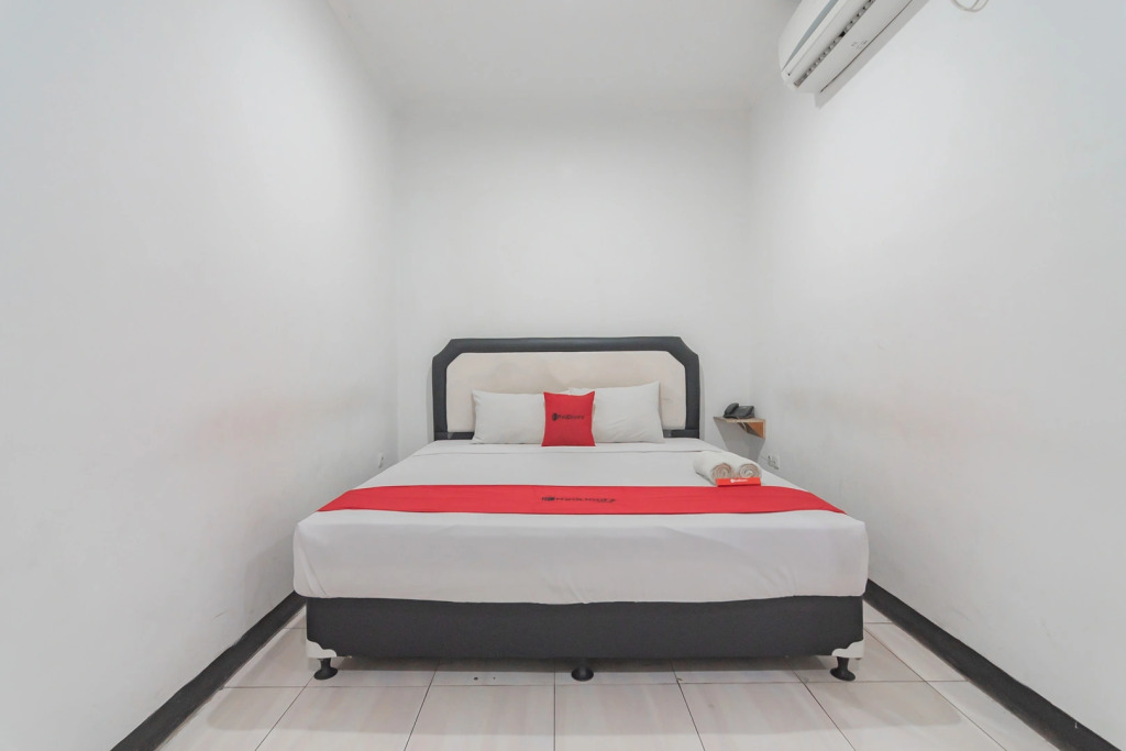 RedDoorz Syariah near Citimall Prabumulih