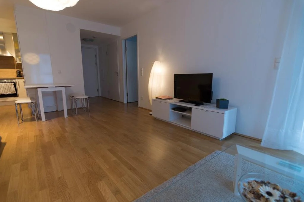 Apartment with parking on premise