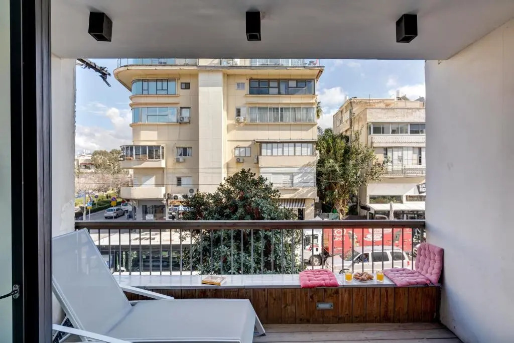 Nordau BLVD 2 Bedrooms
