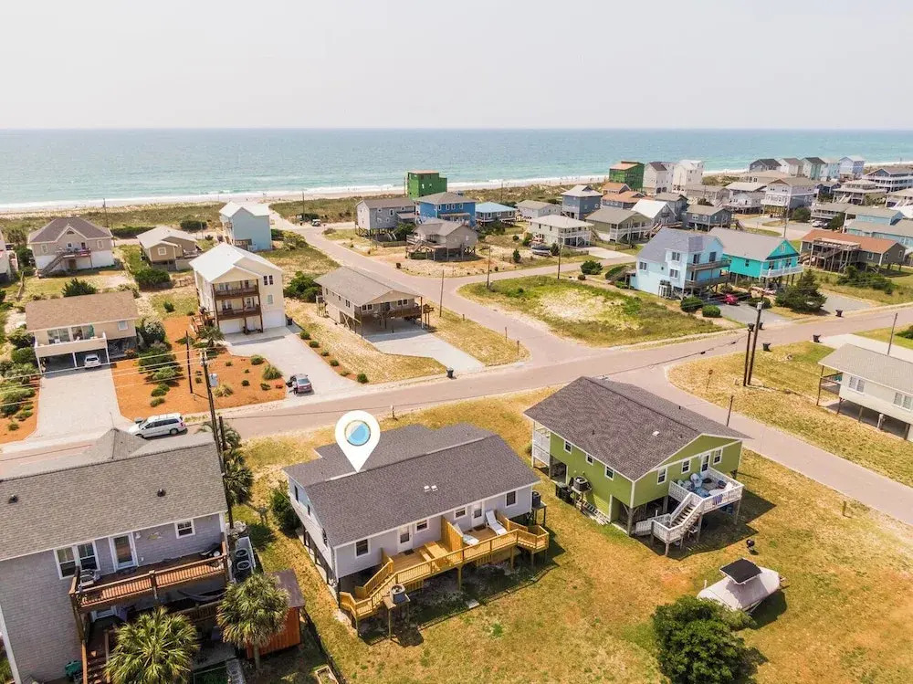 Catch A Wave by Topsail Realty