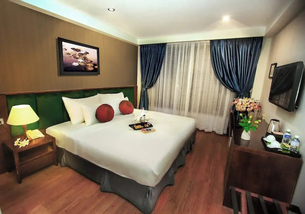 Aviary Hanoi Hotel & Travel