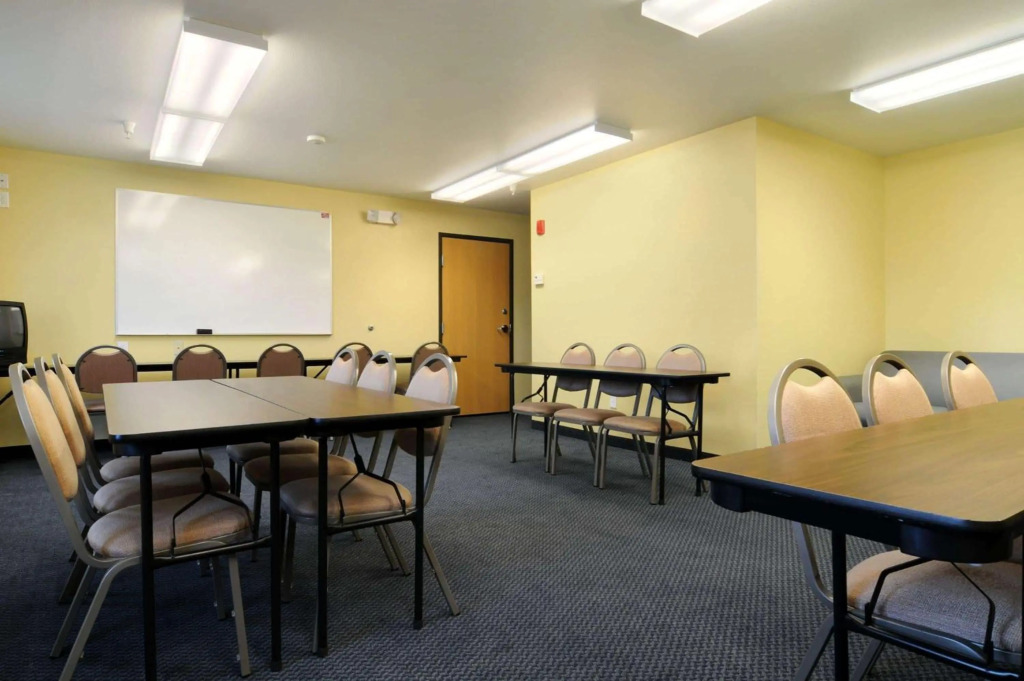 SureStay by Best Western Huntsville East