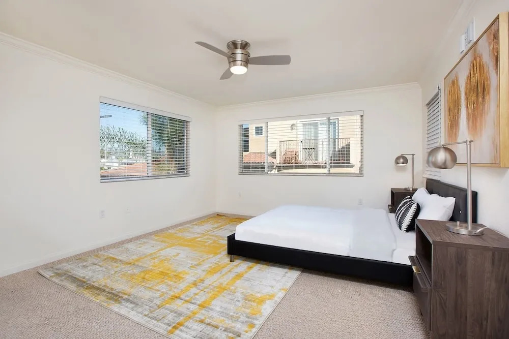 Scenic 4br/3.5ba in PB by Domio