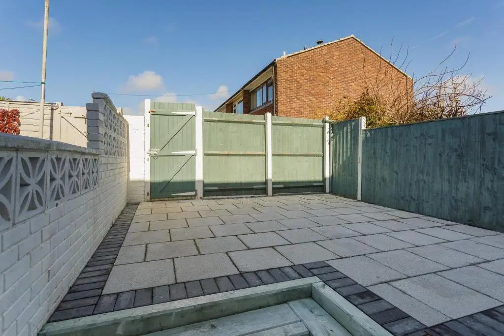 Oliverball Serviced Apartments - Castle View - Port Solent Stunning Waterfront House