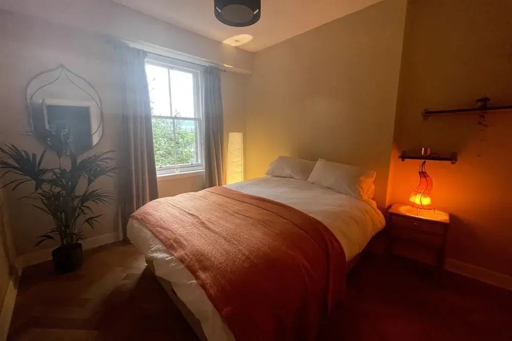 Cosy 2 Bedroom Apartment in the Heart of Leith