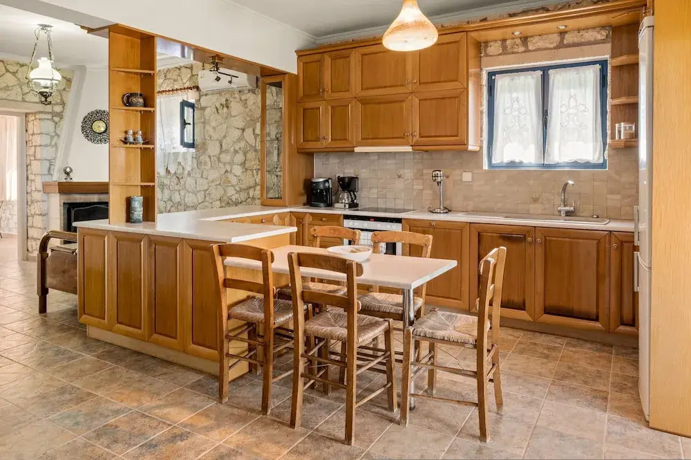 Stone House in olive Grove - former Denis Stone Villa