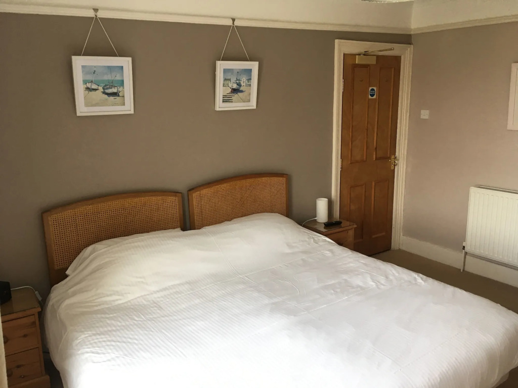 Honeycombe House