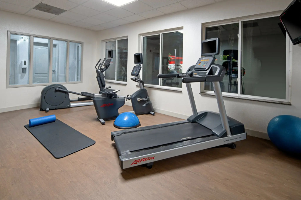 Holiday Inn Express Fresno South by IHG
