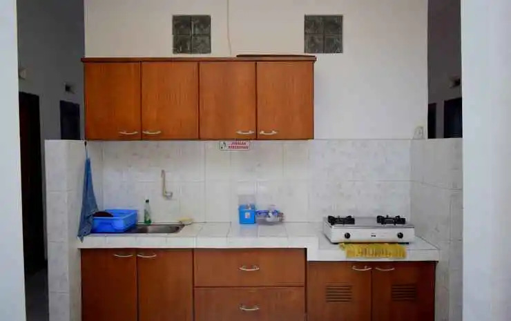 Omah Etan Batu