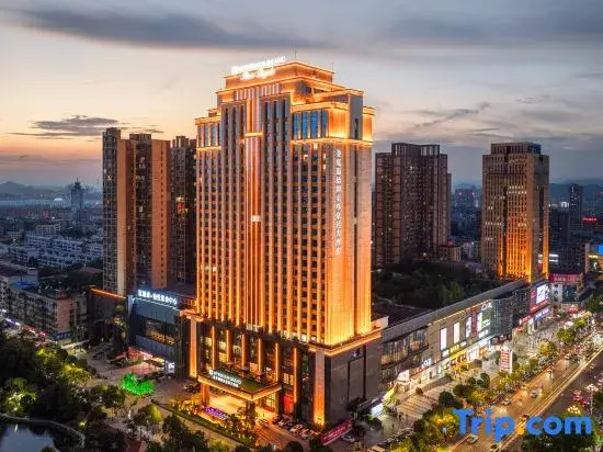 Wyndham Grand Plaza Royale Loudi
