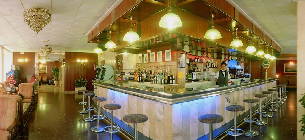 HOTEL CONTINENTAL
