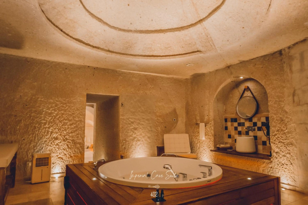 Nino Cave Suites