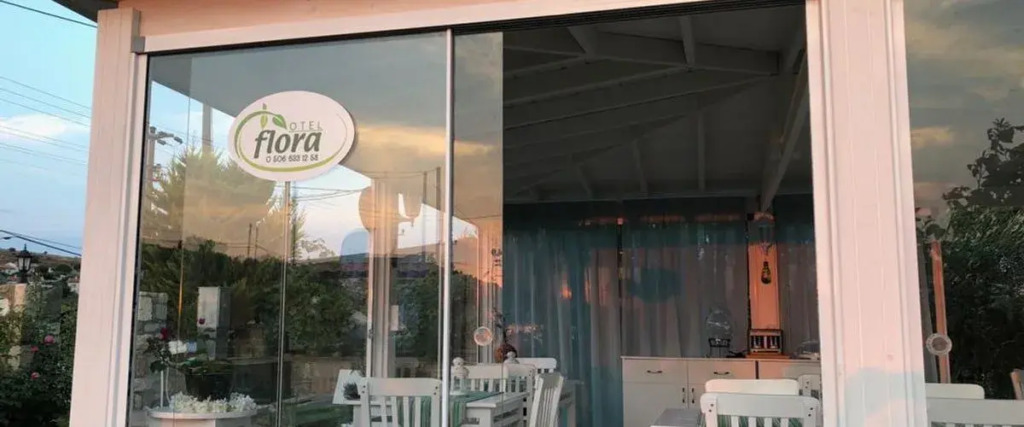 Flora Otel Bozcaada