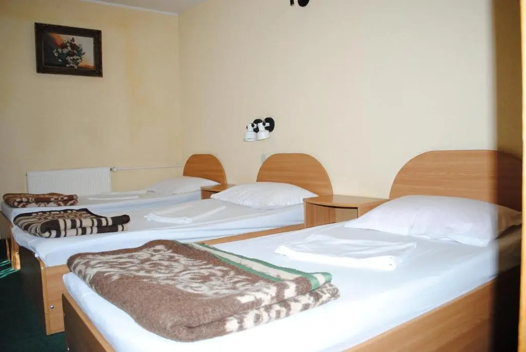 Hotel West