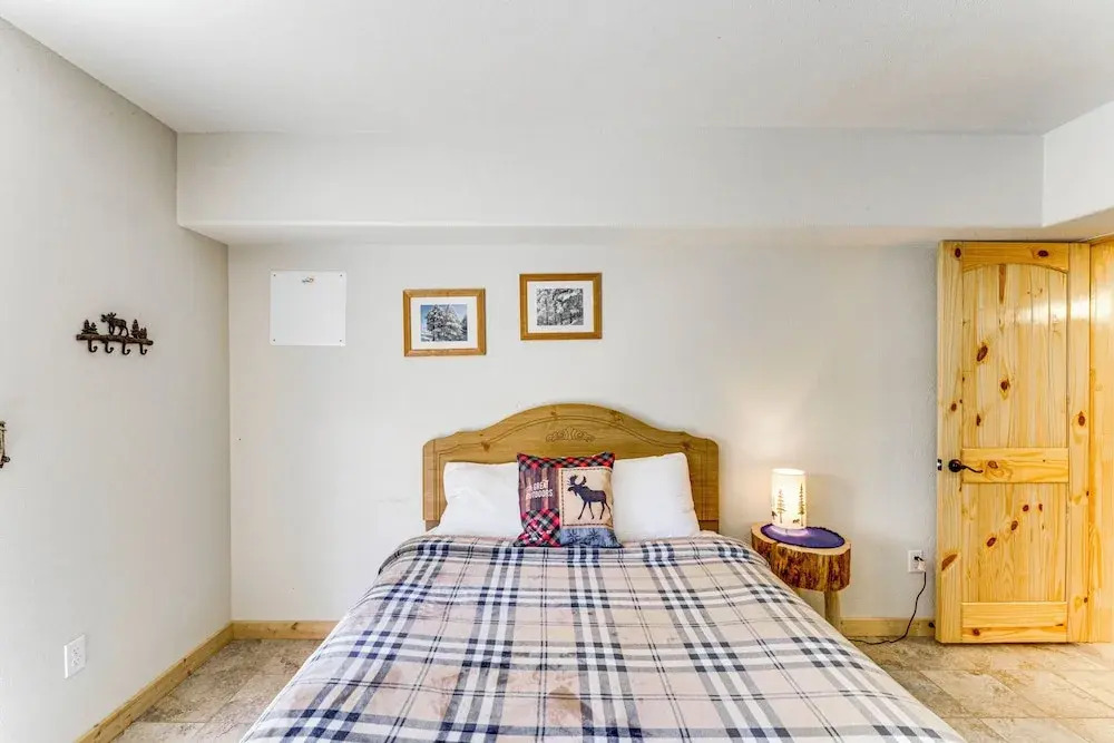 Angel Fire Apartment ~ 2 Mi to Resort!