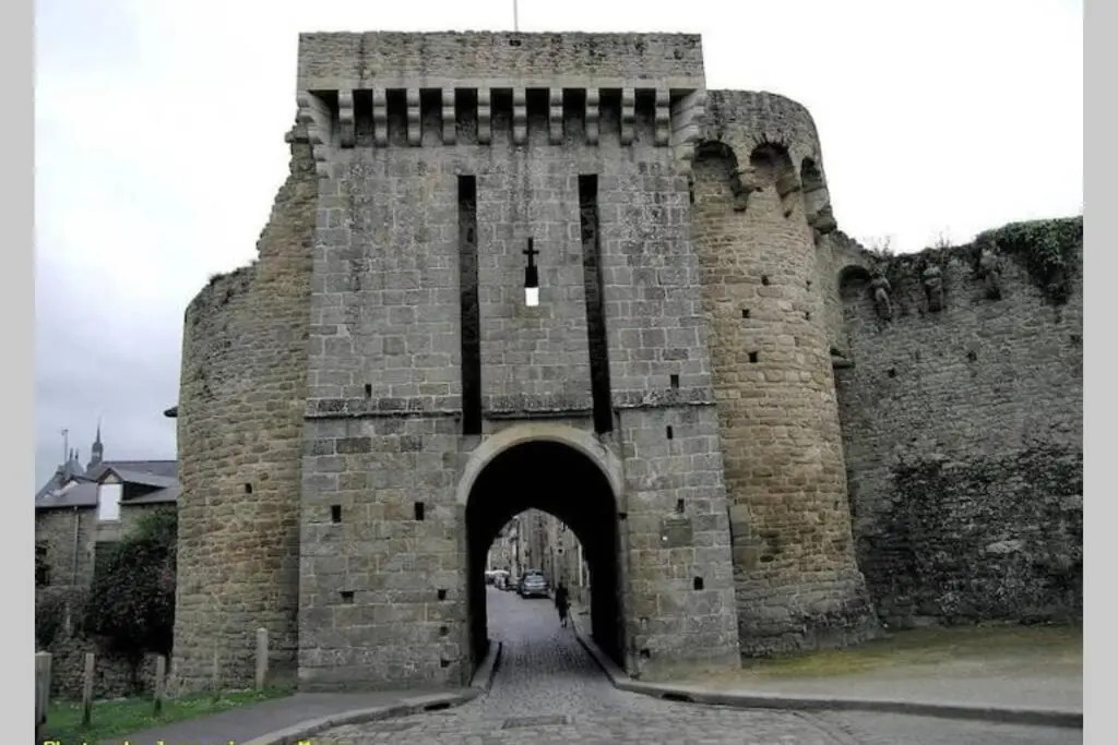 Charmant T1 au cœur du centre historique de Dinan