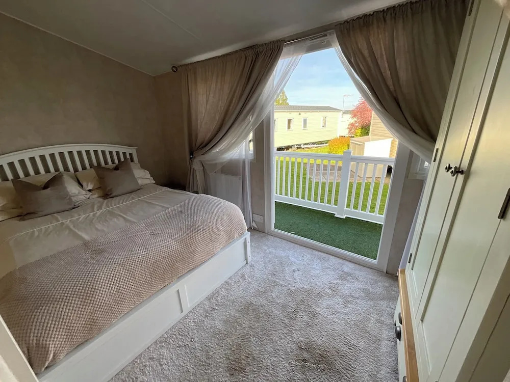 Seaview Caravan 2 Bedroom Sleeps 6 -wifi -smart Tv