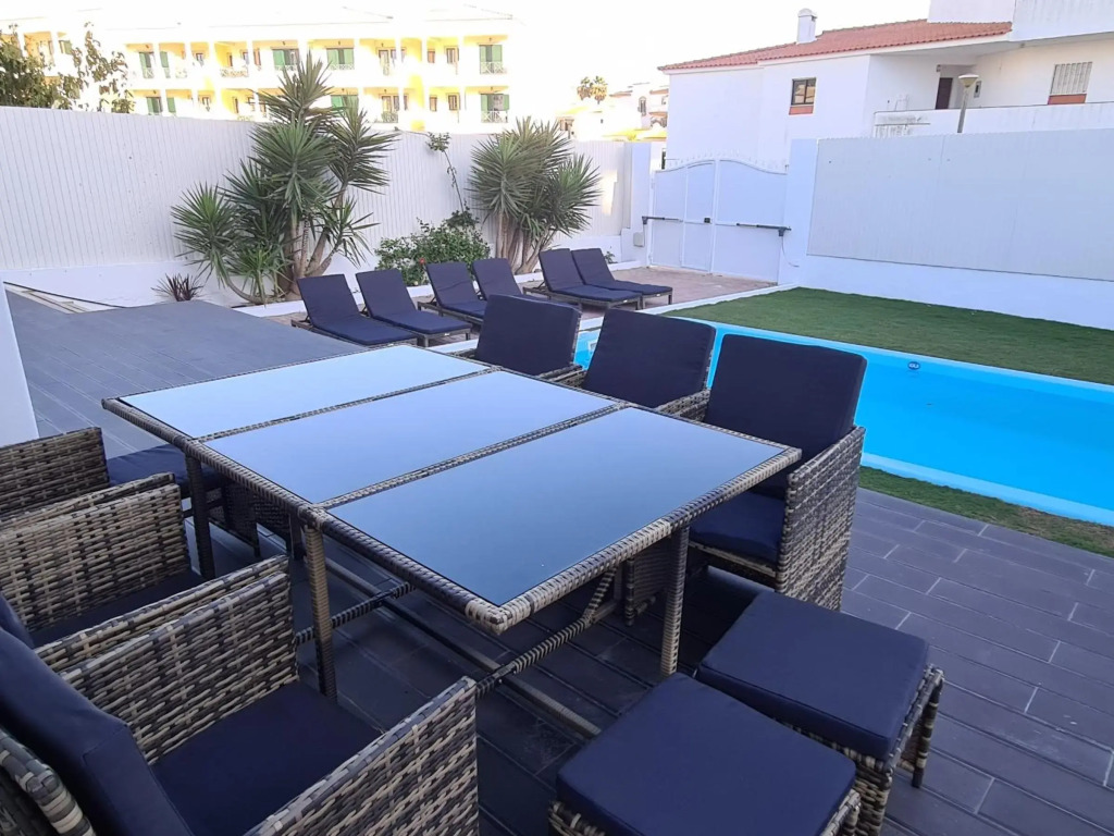 Large Villa - Private Pool - 6 Bedrooms
