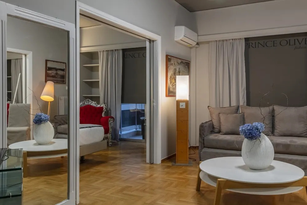 Prince Oliver Grand Apartment
