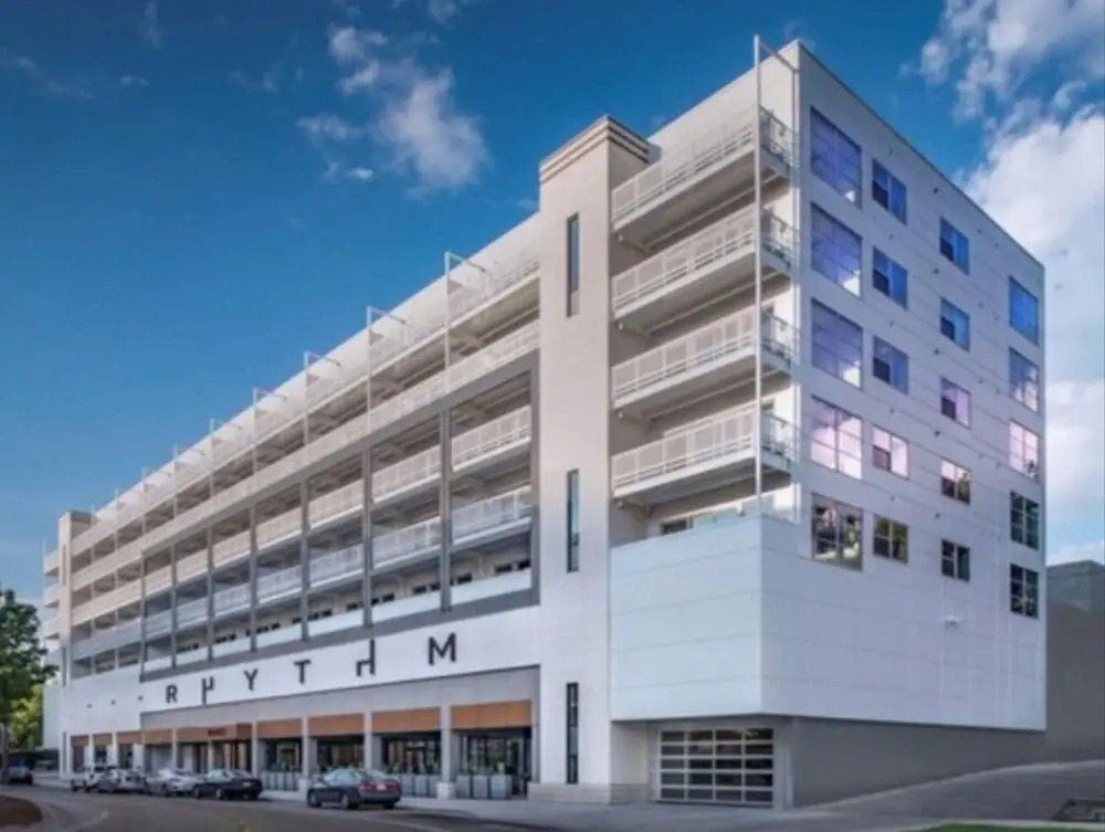 Chic Central Apartment with Free Parking