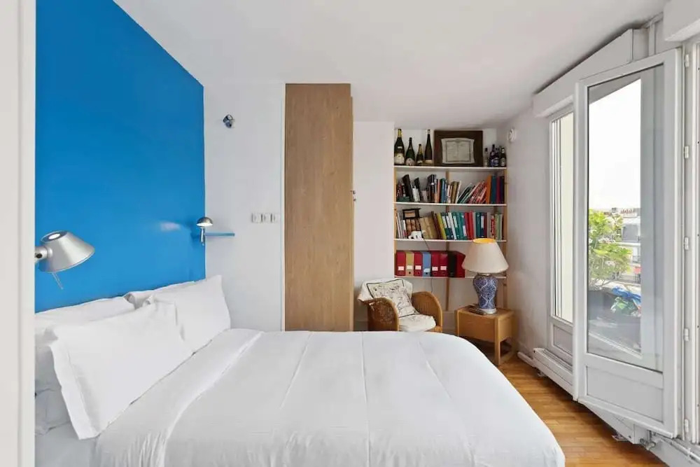 Stunning 3 Bed Apt With Balcony Near Champs Elysée