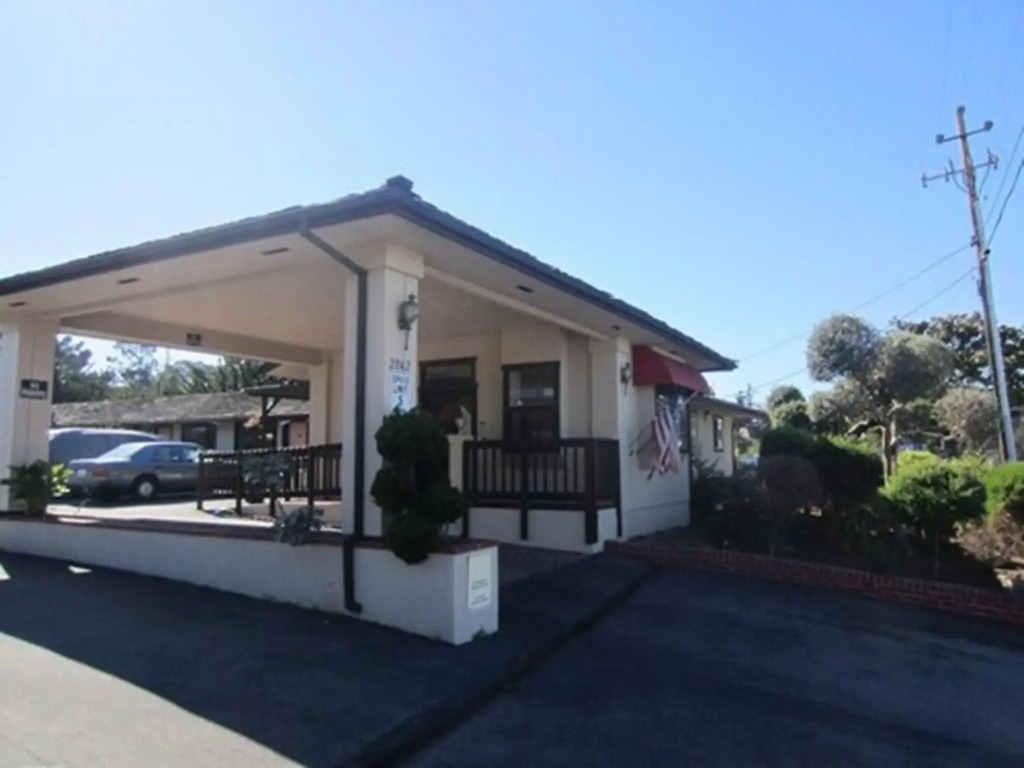 Monterey Fairgrounds Inn