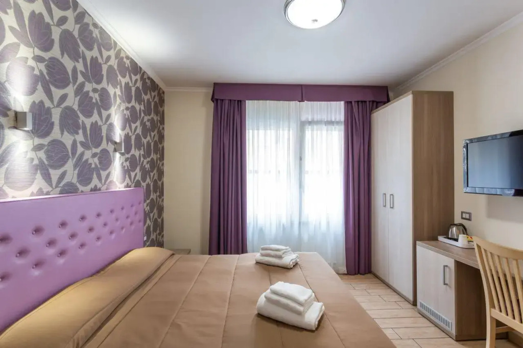 HOTIDAY Room Collection - Roma Barberini