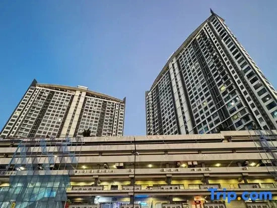 Jesselton Quay Staycation by V’luma Suites
