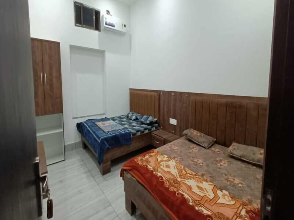 Hotel Maa Karni Darbar