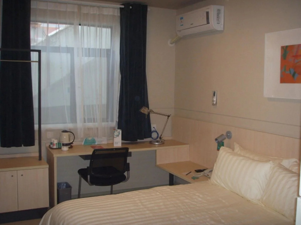 Jinjiang Inn Shanghai International Tourism and Resorts Zone Zhoupu Town Branch