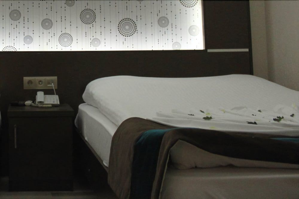 Derya Otel