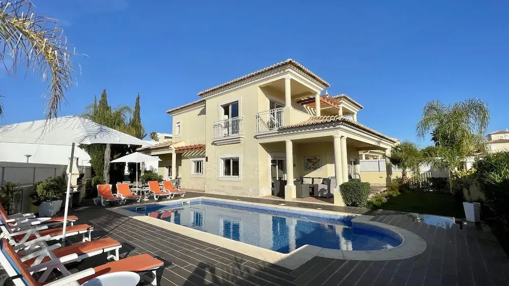 Sunshine - Private Pool - 8 Guests - Albufeira