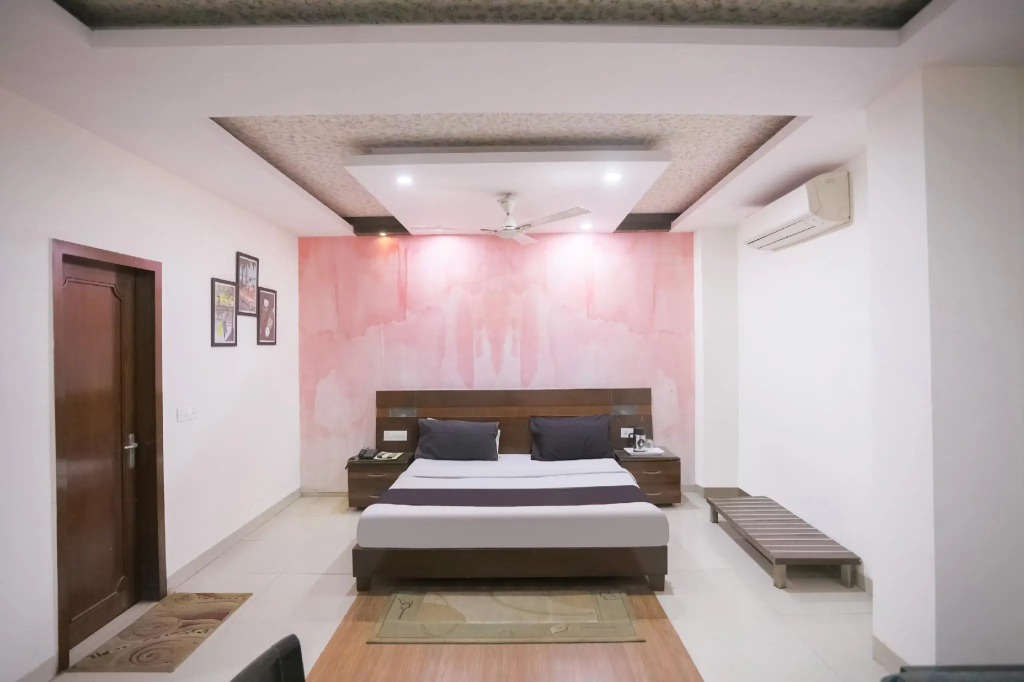 OYO 79246 Collection O Chand Palace