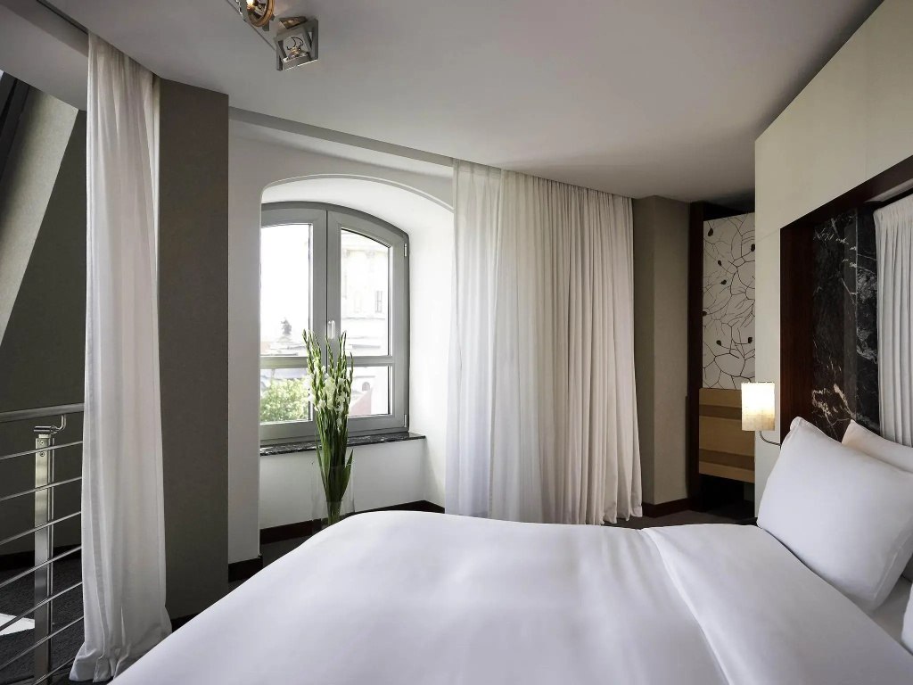 Hotel Luc, Autograph Collection
