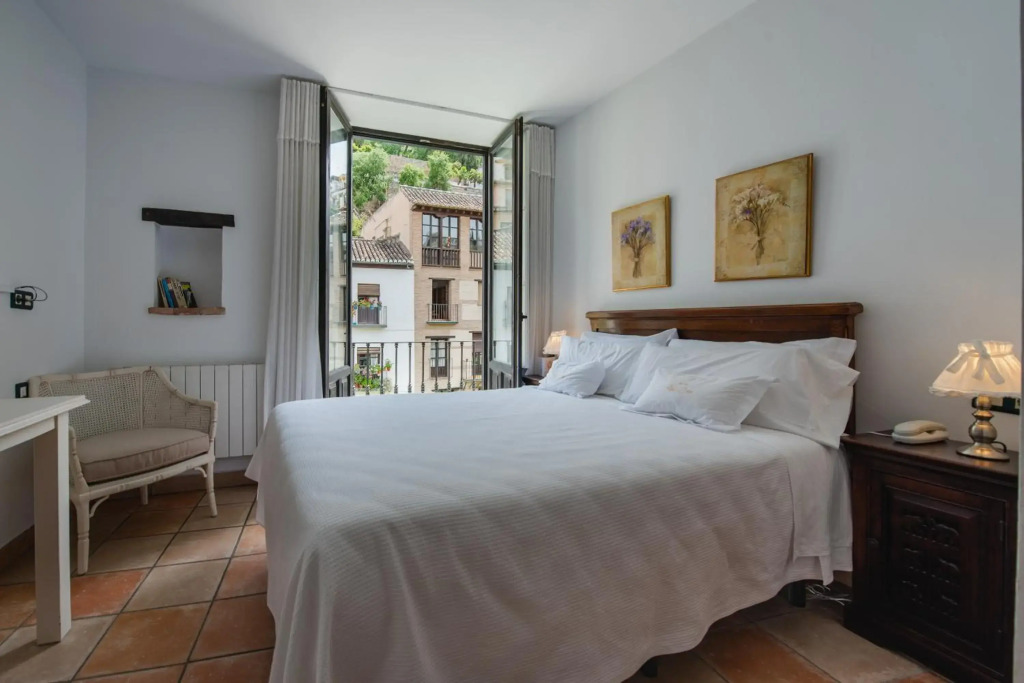 Hotel Rosa De oro