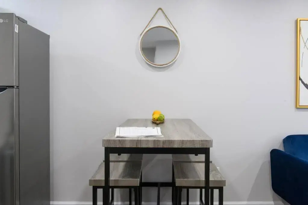 350-2a Prime Gramercy Newly Renovated 1BR Sleeps 4