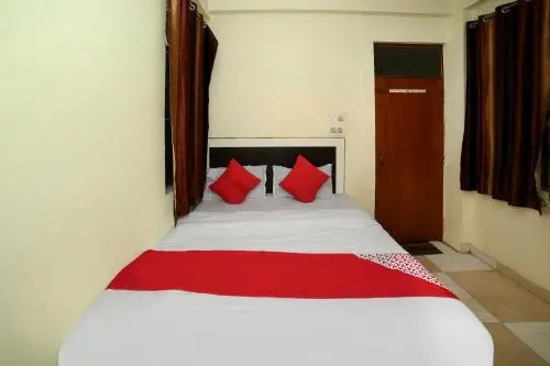 OYO 24714 Leela's Guest House