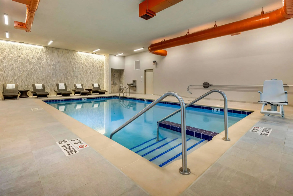 Cambria Hotel Milwaukee Downtown